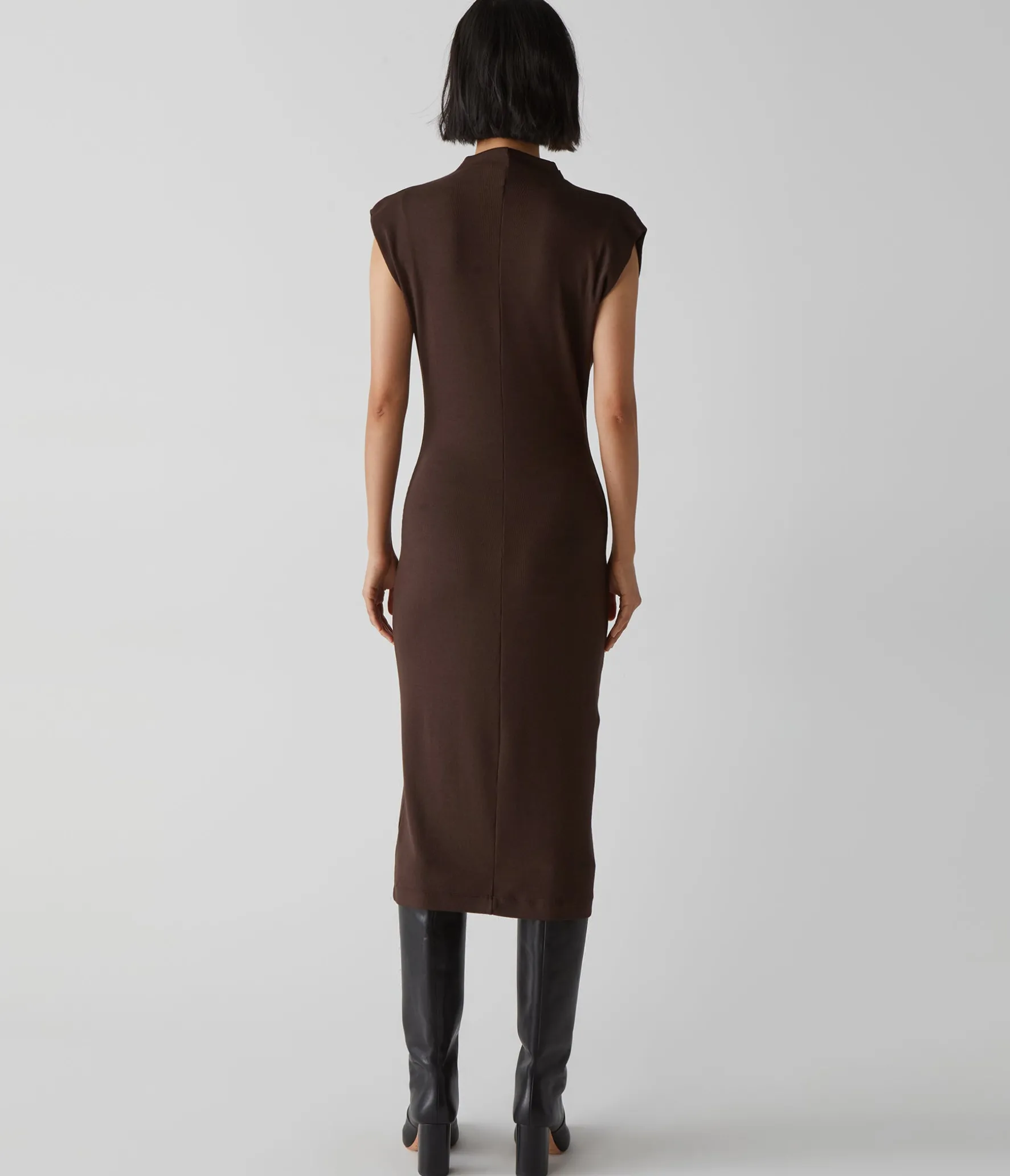 Iolanda Power Shoulder Dress