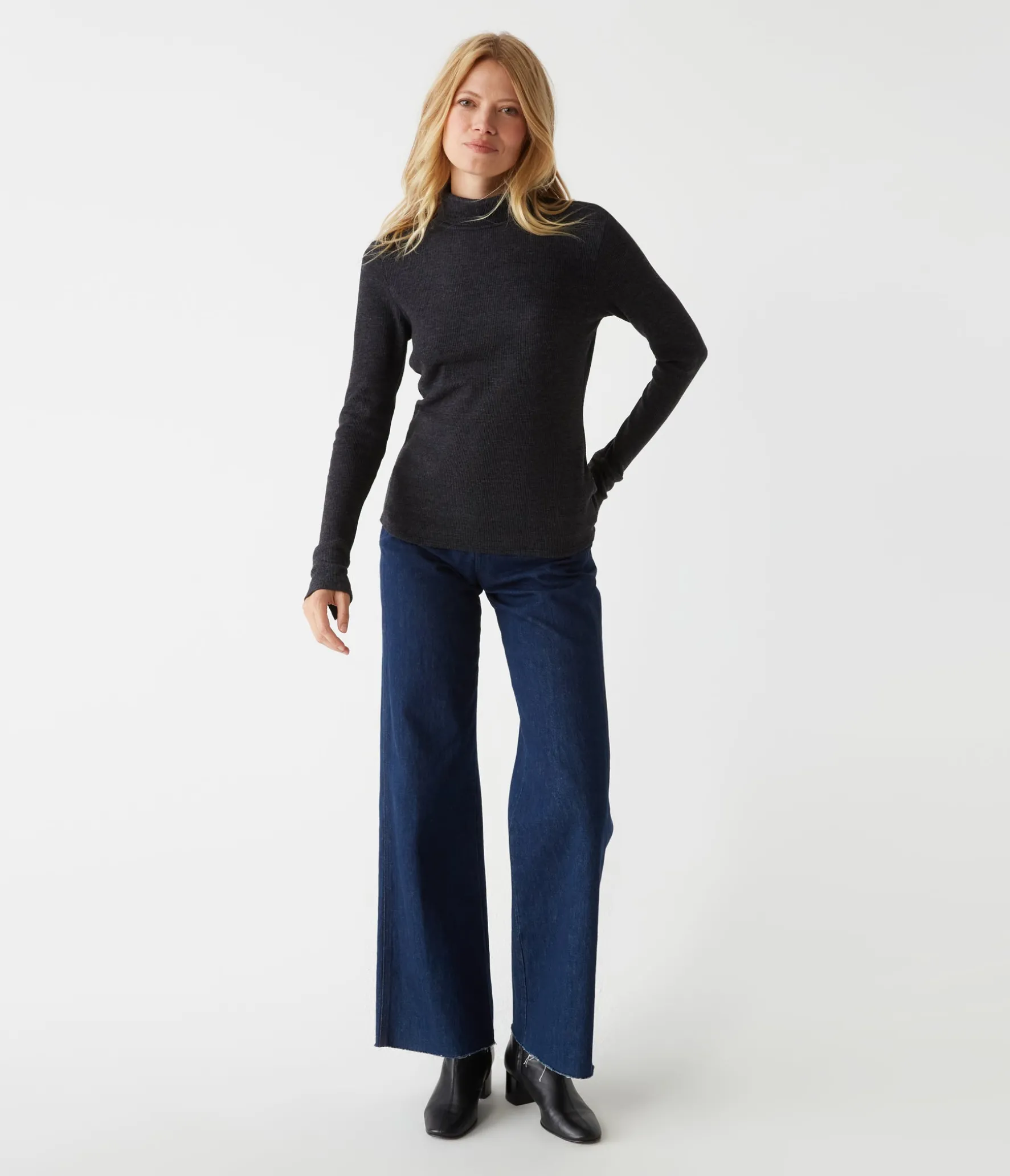 Mara Thermal Turtleneck