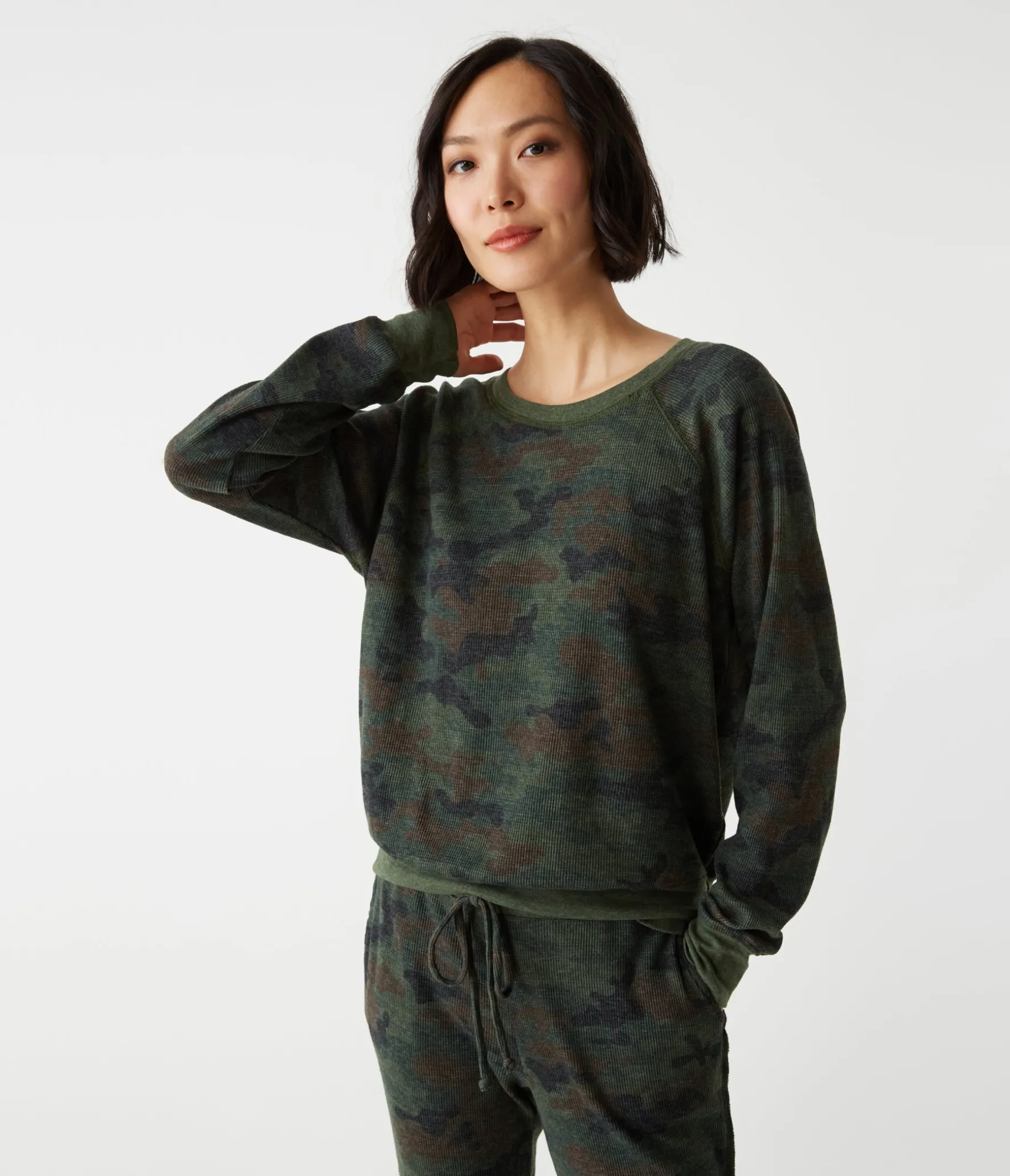 Mira Camo Pullover