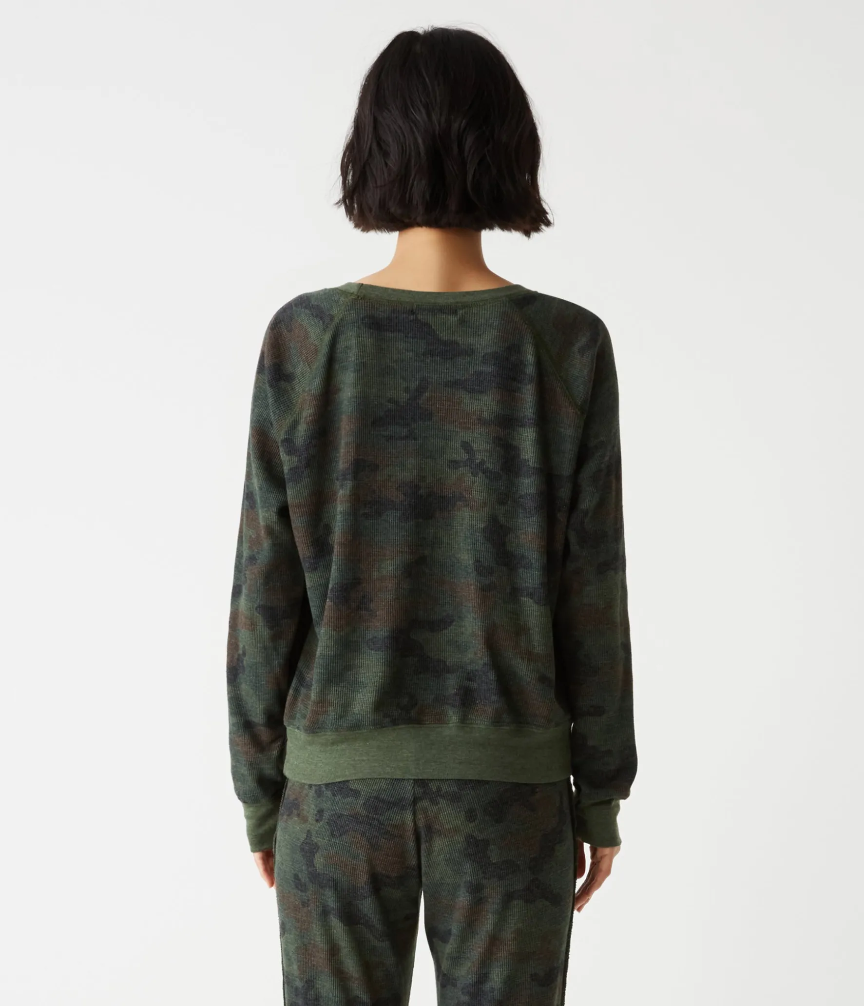 Mira Camo Pullover