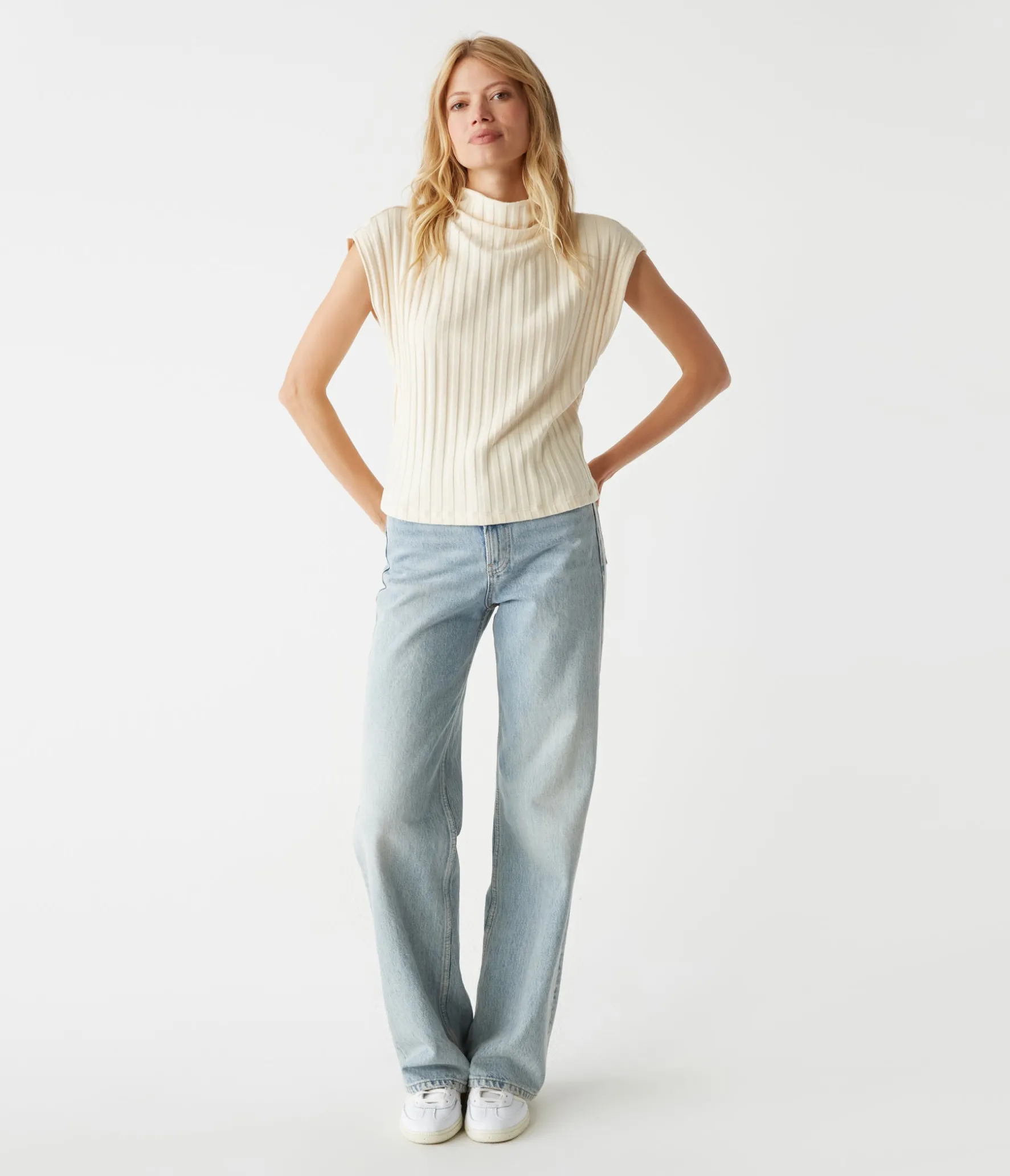Nara Mock Neck Top