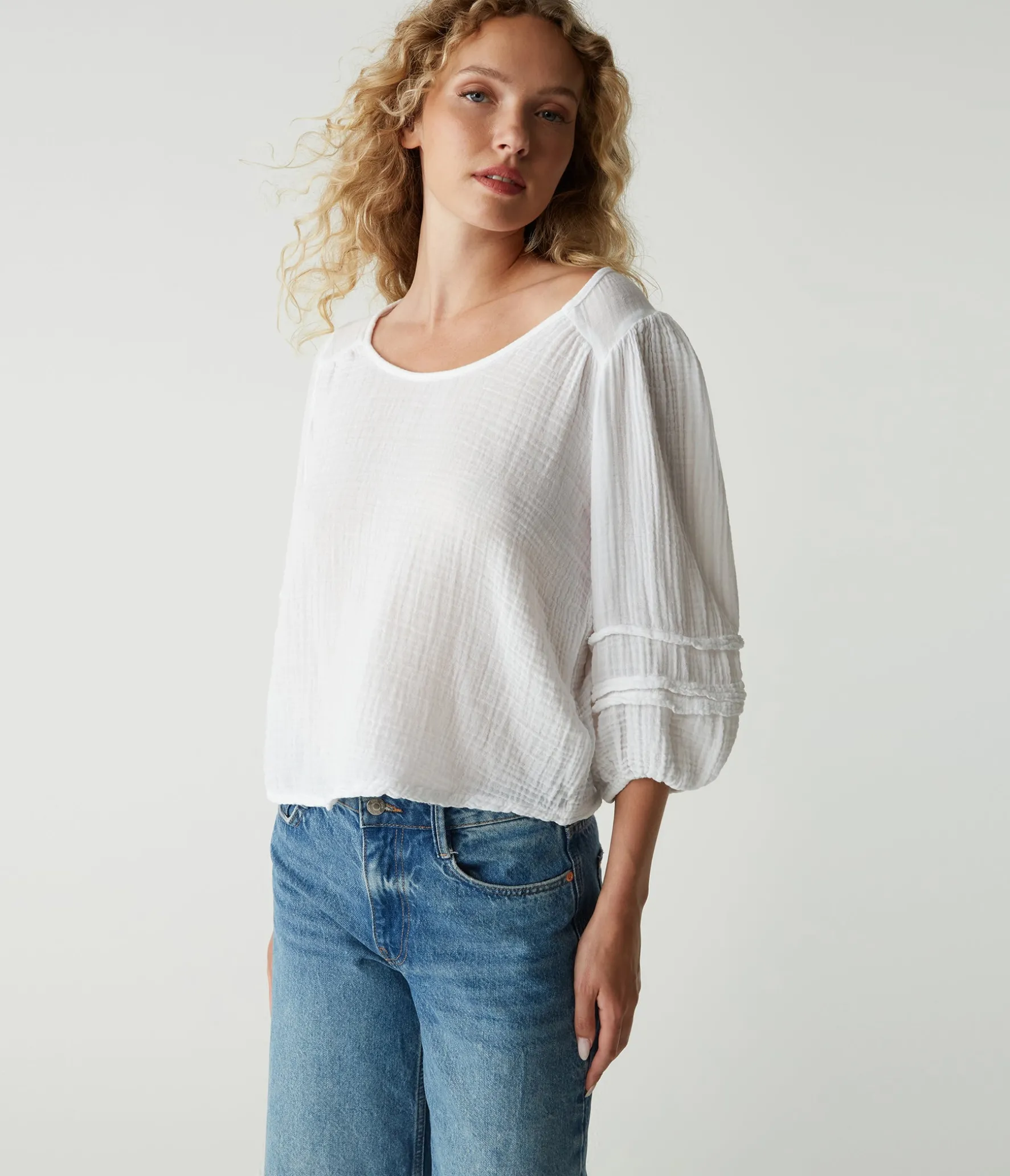 Pruitt Balloon Sleeve Top