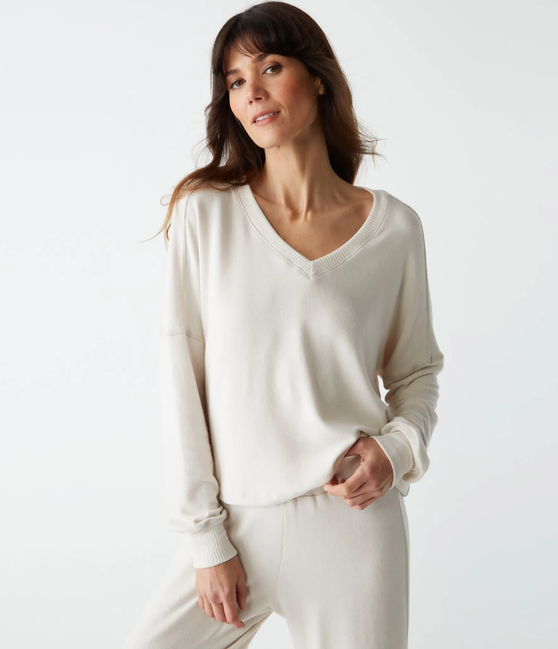 Vic V-Neck Pullover
